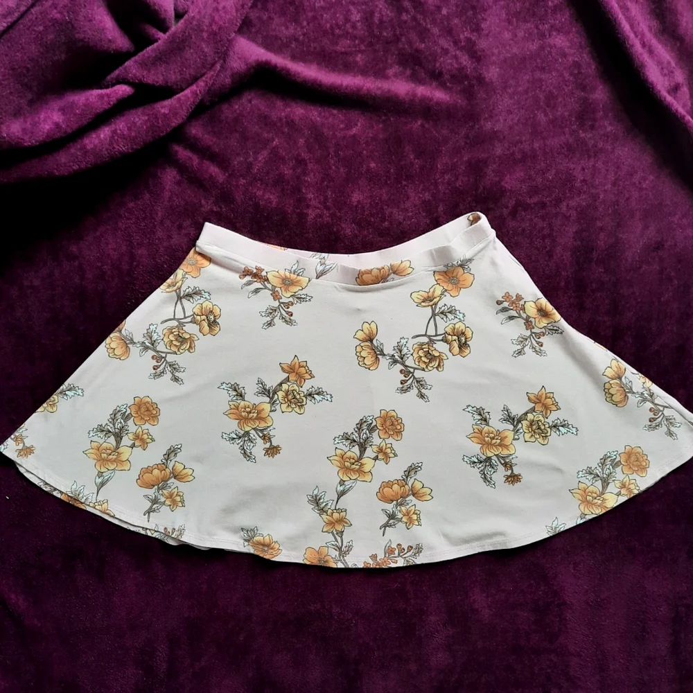 Forever 21 L Circle/Skater Pink Floral Skirt - Picture 1 of 5